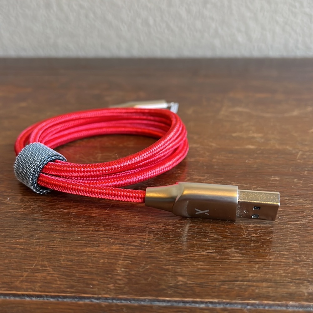 Red X USB Cable - Picture 3 of 8